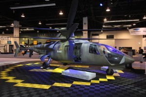 Maquette grandeur nature du S-97 Raider de Sikorsky