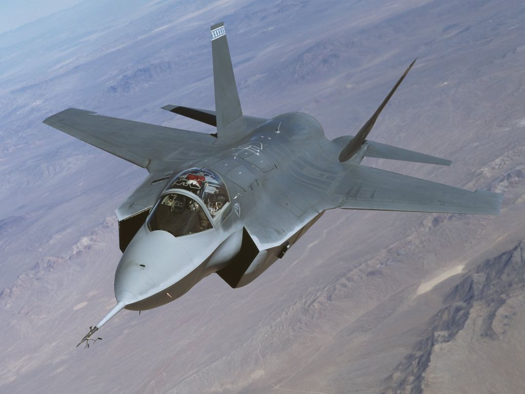 http://infoaeroquebec.net/wp-content/uploads/2014/11/Lockheed-F-35.jpg