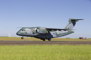 1_KC-390_Take_Off_02(1)