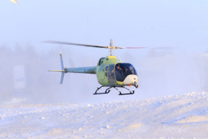 Le second Bell 505 Jet Ranger X en vol.