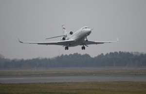 Premier vol du Falcon 8X. Photo: Dassault Aviation - Philippe Stroppa.