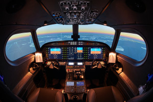 Cockpit de l'ALX d'Alsim. Photo: Tim Fox.