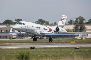 Établissement Dassault Aviation : Bordeaux-Mérignac. Falcon 5X. 1er vol.
